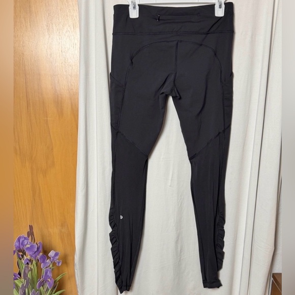 Lululemon Black Speed Tight *Cozy Size 8 - Picture 7 of 12